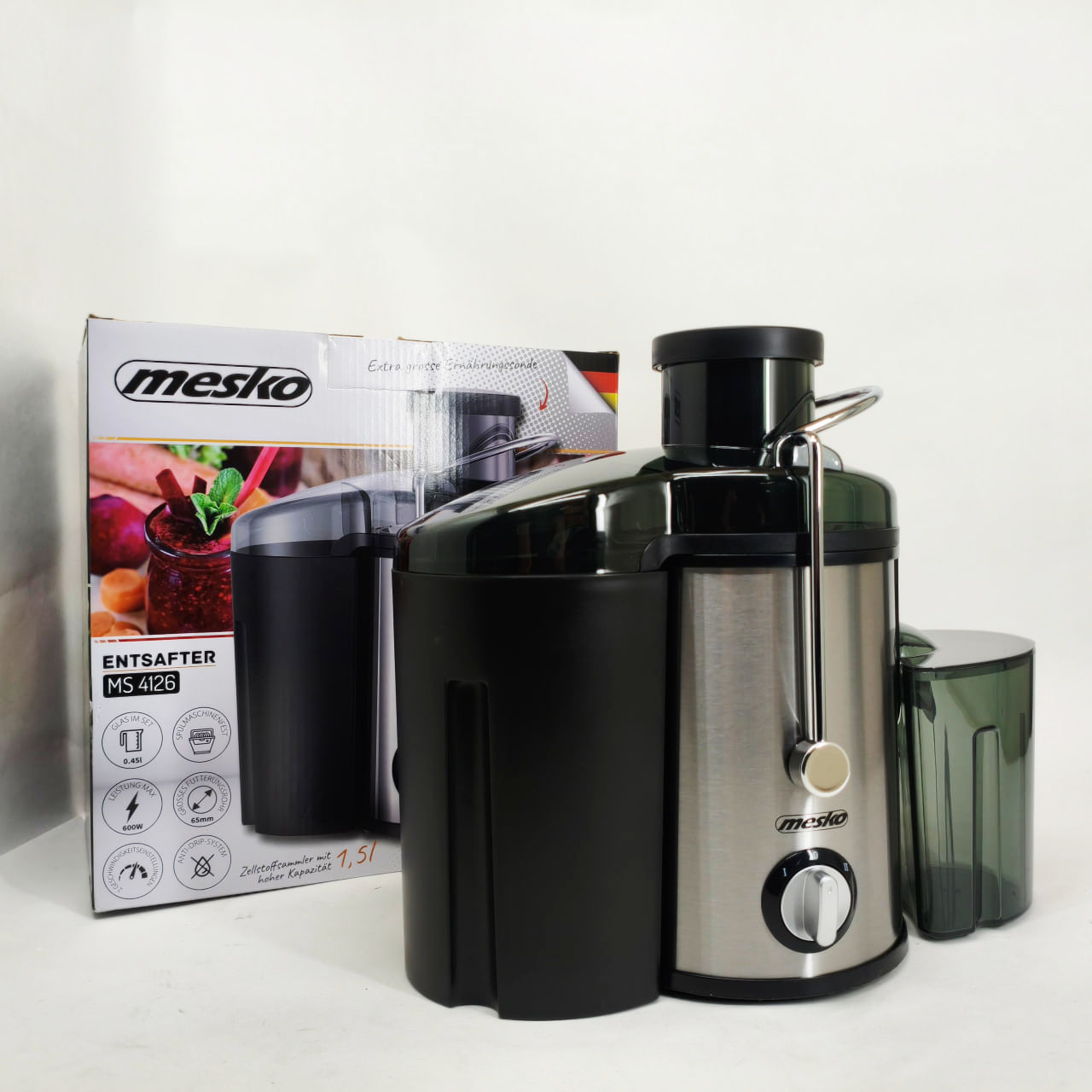 Соковитискач відцентровий Mesko MS 4126b 600Вт