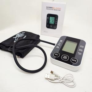 Автоматичний тонометр для вимірювання тиску з роботою від батарей USB РК-дисплеєм індикатором заряду