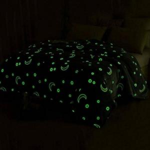Плед, що світиться в темряві, плюшеве покривало Blanket kids Magic Star 150х100 см флісова ковдра Pink