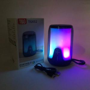 Акумуляторна переносна колонка TG652 5W з RGB підсвічуванням та ремінцем, блютуз колонка. Колір: синій