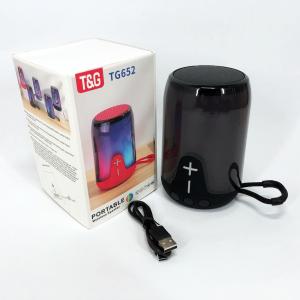 Портативна колонка TG652 5W з RGB підсвічуванням та ремінцем, акумуляторна колонка для музики. Колір: чорний