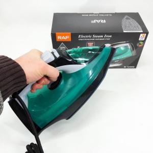 Праска парова RAF R.1234G з керамічною підошвою 2200 Вт, Праска з парою для дому. Колір: зелений