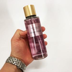 Парфумований спрей для тіла Victoria's Secret Velvet Petals 250 мл, original