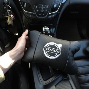 Набір шкіряних подушок Volvo + брелок у подарунок, Автоподушки Volvo з вишивкою