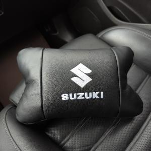 Набір шкіряних подушок Suzuki з вишивкою логотипу + брелок у подарунок для авто