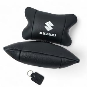 Набір шкіряних подушок Suzuki з вишивкою логотипу + брелок у подарунок для авто