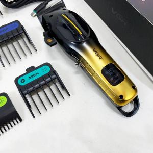 Акумуляторна машинка для стрижки VGR V-026 GOLD. Колір: золотий