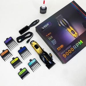 Акумуляторна машинка для стрижки VGR V-026 GOLD. Колір: золотий